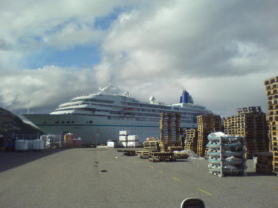 A cruise ship  are coming to Alta,