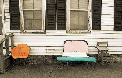 Make yourselves comfortable... by inframan