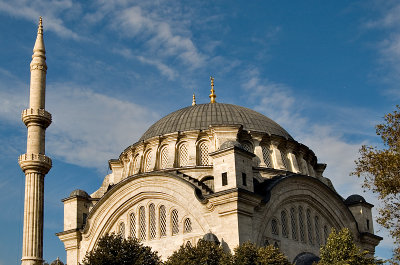 Nuruosmaniye Mosque