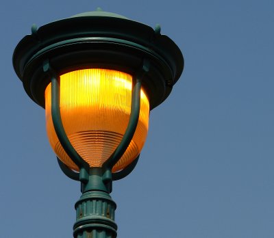 LAMP IN DAYLIGHTby Dale Hardin