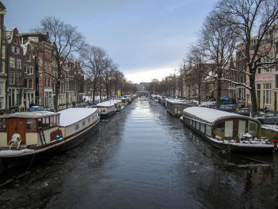 2010 Amsterdam  Christmas Snow on the Canal Boats NW.jpg