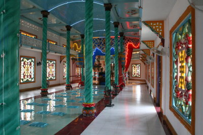 inside Cao Dai temple