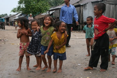 kids in Cambodian fishing village