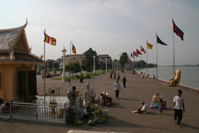 riverside promenade, Phnom Penh