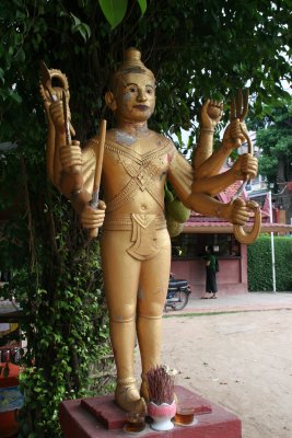 buddha with many hands