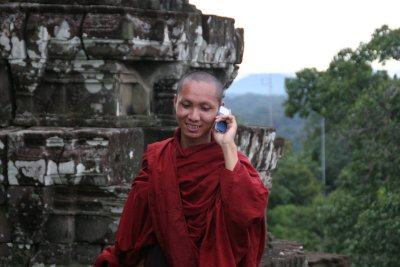 monk on top of Phnom Bakhang