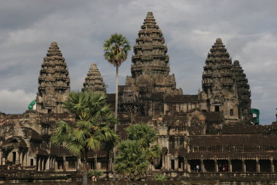 Around Siem Reap: Angkor Wat & other temples, Tonle Sap lake