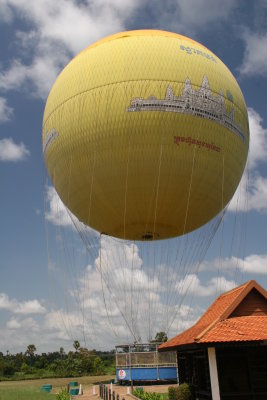 balloon to view Angkor Wat from air