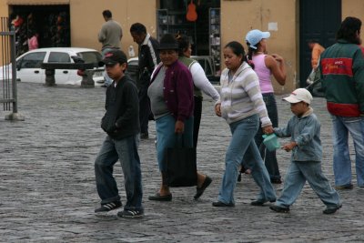 quiteos at Plaza San Francisco