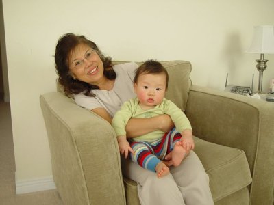 Bà và cháu - Grand ma and her grand son