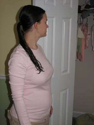 Daniel snuck a picture of alli's belly