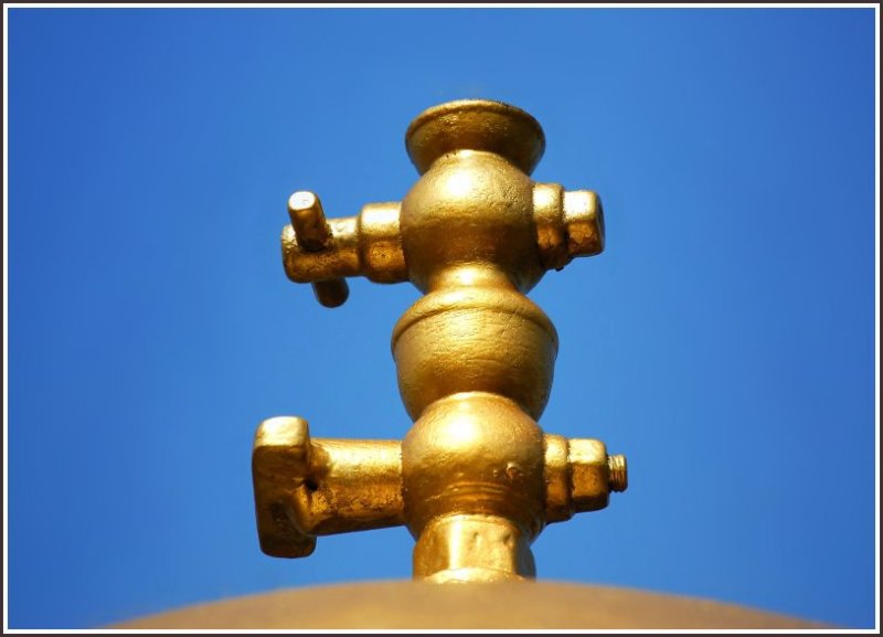 Golden Valve