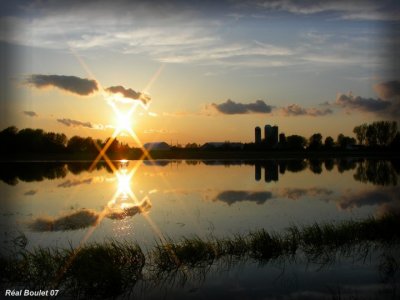 Double soleil et terres inondes