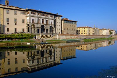 Reflection on the Arno river (Firenze, Italy)