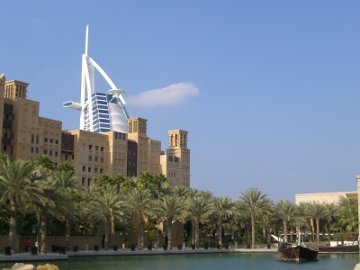 Medinat Centrem Dubai.jpg