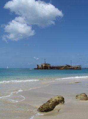 Shipwreck in St Maarten.JPG