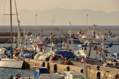 Tarifa harbor.jpg