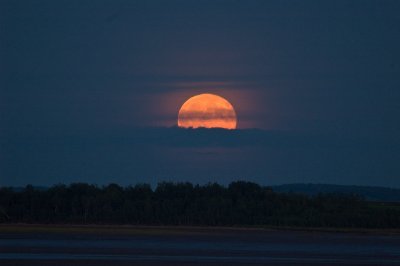 Minas Basin moonrise