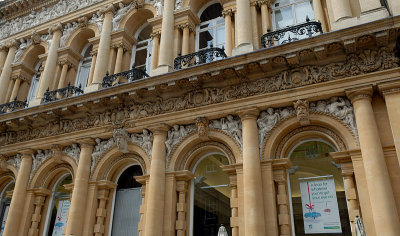Bristol - bank facade in Corn Street