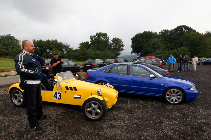 Nogaro Blue Audi S4 at Nrburgring.jpg