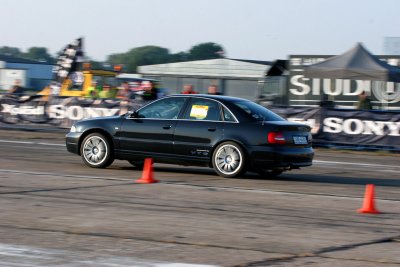 OzzS4_B507.jpg