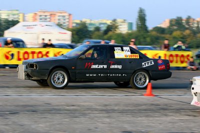 OzzS4_C008.jpg