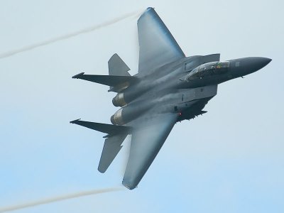 F15