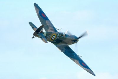 Spitfire JHC (BM579).jpg