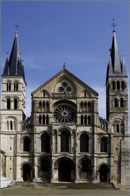 Reims - Basilique Saint-Rmi #01