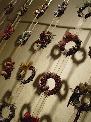 mini wreaths (close up)
