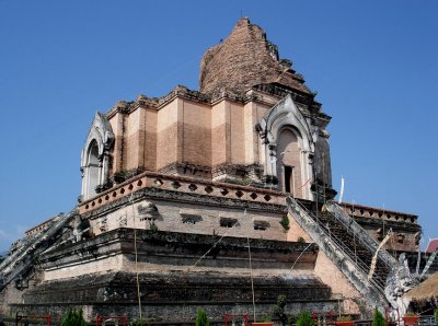 The great chedi, front