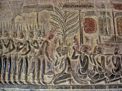 Bas relief: homage being paid to the king