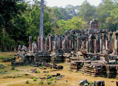 Front columns of Bayon