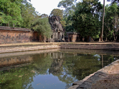 Queen's pool