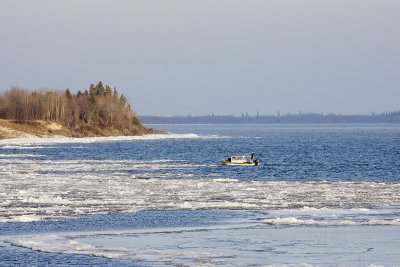 Boat from Moose Factory approached Moosonee November 22nd but did not land