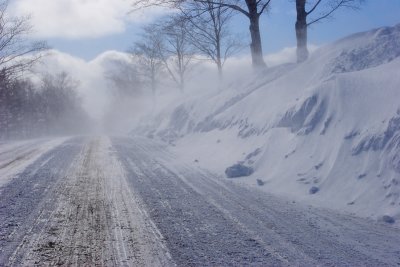 Country Road Snow Drift (8-10' ) - February 18