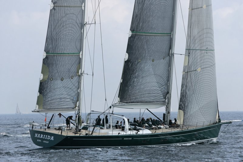 Voiles de Saint-Tropez 2006 - 02/10/06 - Une journée à bord de Mari Cha IV - A day aboard Mari Cha IV