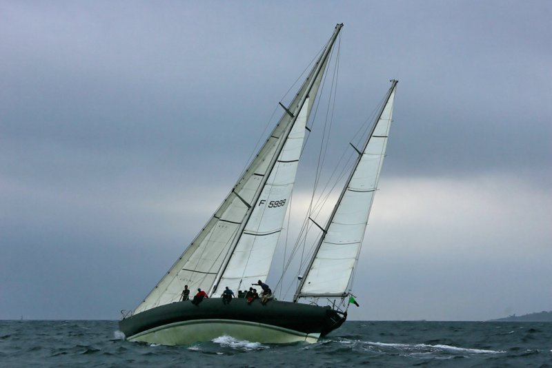 Pen Duick VI aux Voiles de Saint-Tropez 2006 le 03/10/06