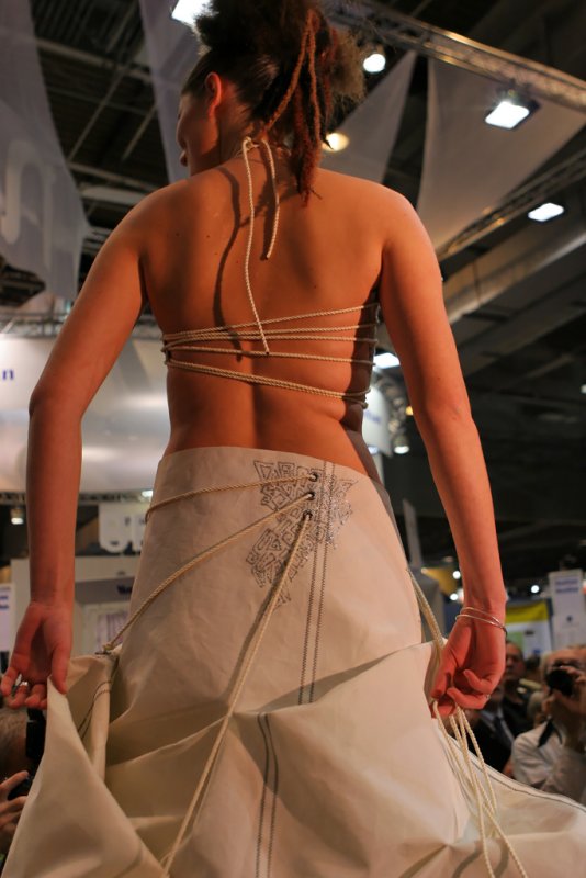 Défilé de mode Voiles et voilages au Salon Nautique de Paris