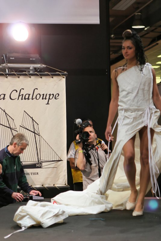Dfil de mode Voiles et voilages au Salon Nautique de Paris