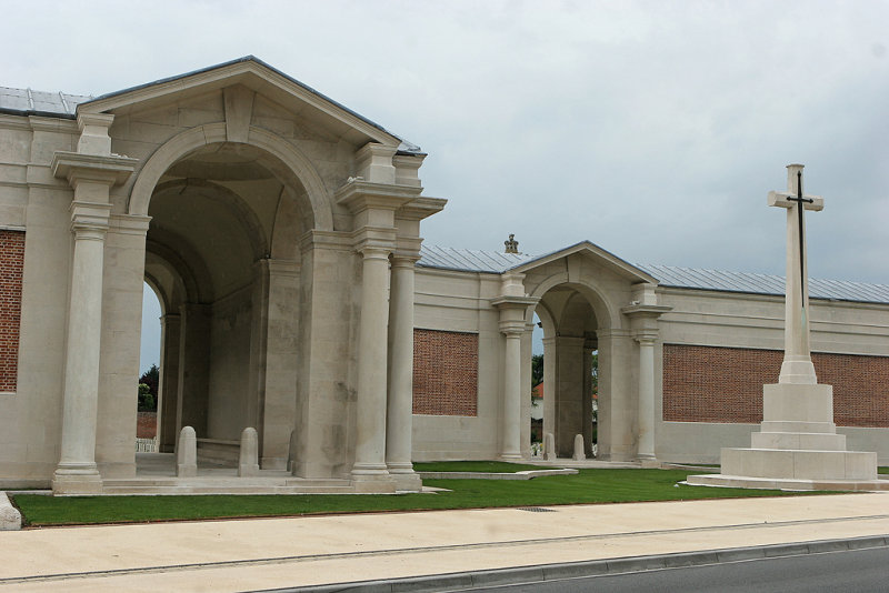 Visite de la ville dArras - Cimetire militaire du Commonwealth