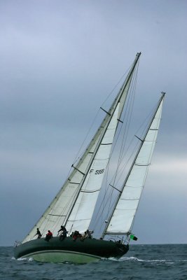 Pen Duick VI aux Voiles de Saint-Tropez 2006 le 03/10/06