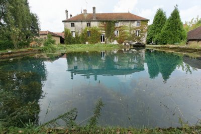 Visite du joli village de Soulaines d'Huis