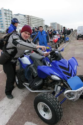 Vrifications des quads et des motos avant  L'Enduropale 2007