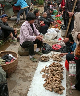 Un march typique d'un petit village de la  rgion de Yangshuo