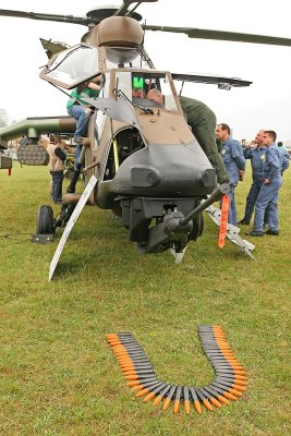 Meeting arien de la Fert-Alais 2007 - Hlicoptre Tigre de l'arme franaise