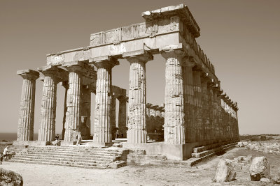 Temple de Selinunte pris avec le mode N&B sépia du Mark III