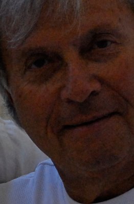 guyswnoise crop.jpg