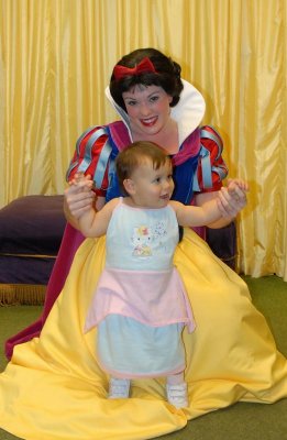 Maria meets Snow White