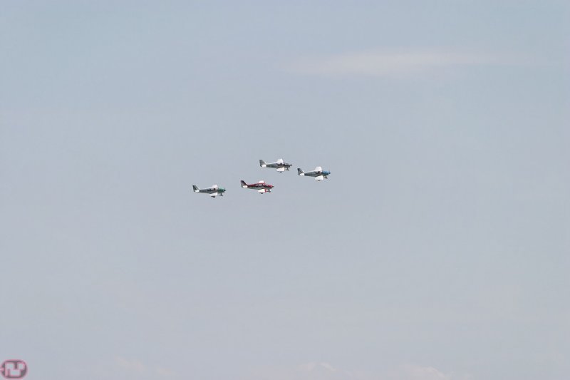 4 DR400